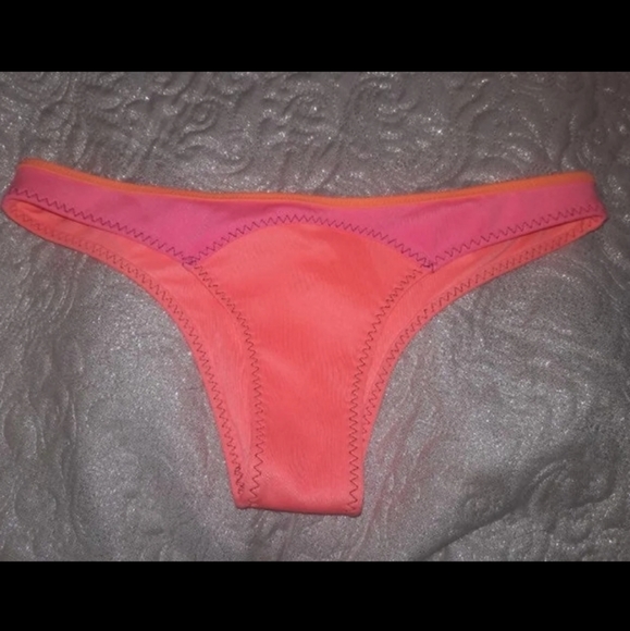 SOLD!!! Victoria's Secret Sport Bikini S/M 34B - Picture 2 of 9